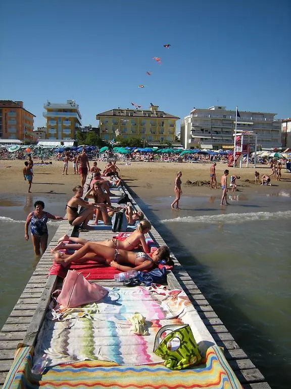 Hotel Continental Lido di Jesolo 3*,  Italien