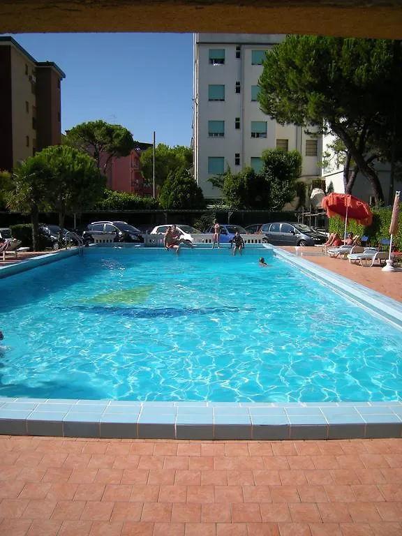 Hotel Continental Lido di Jesolo 3*,  Itália